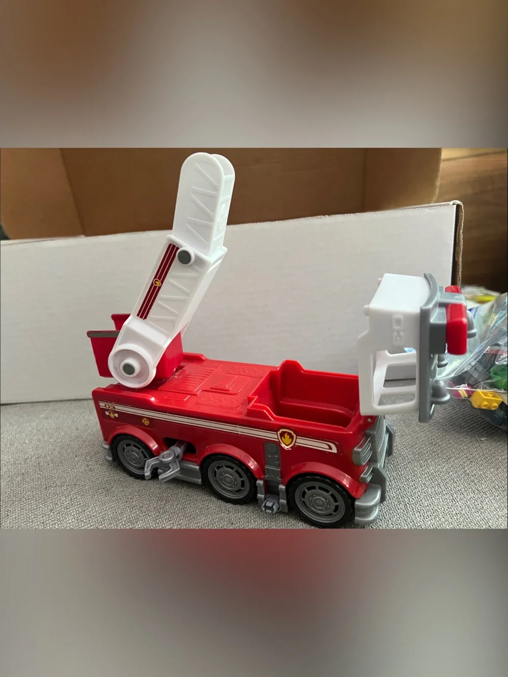 Paw Patrol Marshall Rescue Fire Truck Vehicle Car Engine Ride Rare Nick Jr Spin